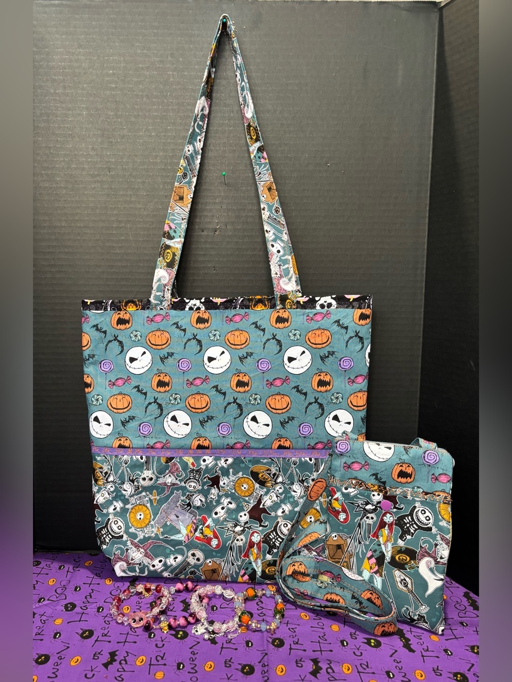 Nightmare Before Christmas Halloween Quilted Tote Bag & Phone Pouch W/Bracelets